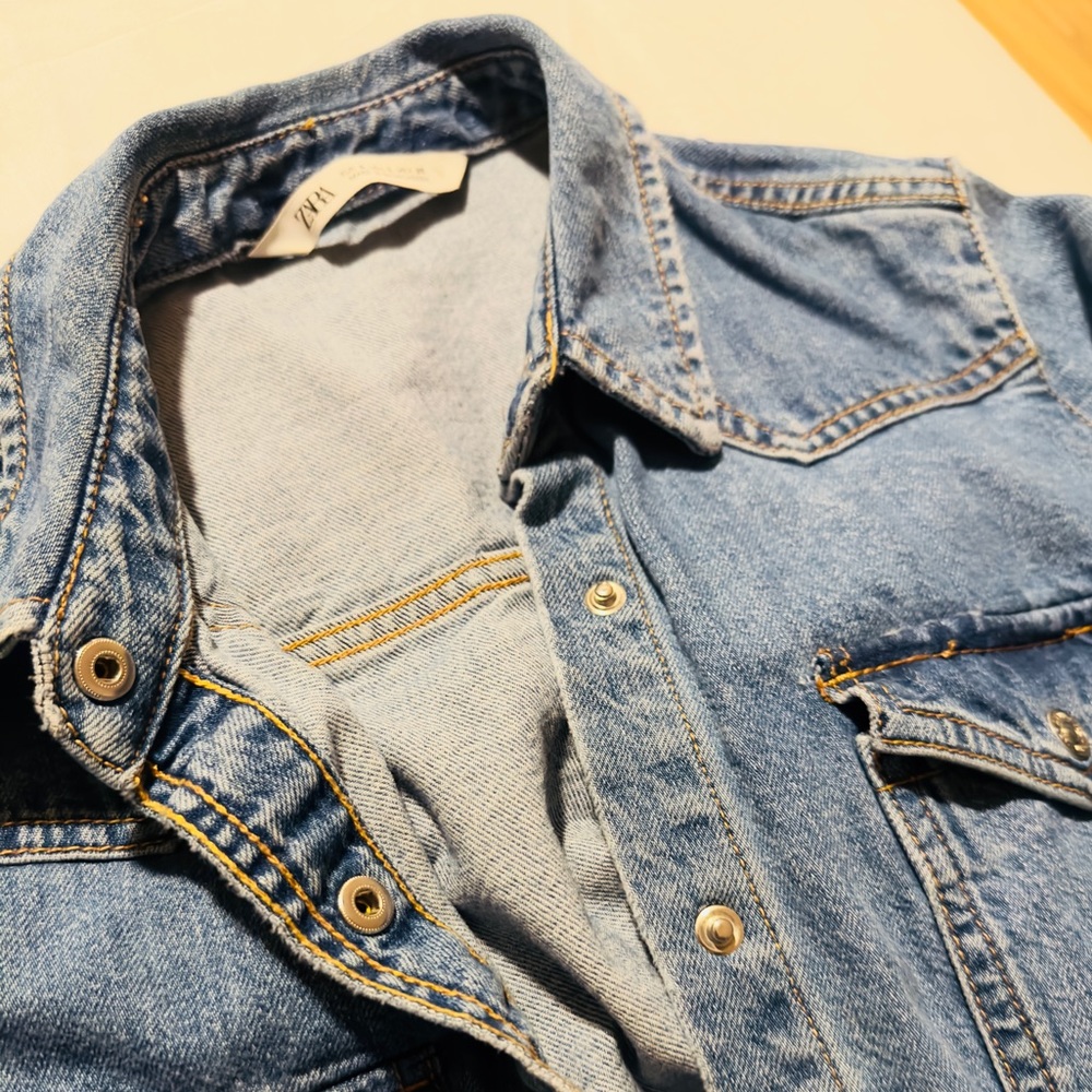 Zara Denim Shirt size Small